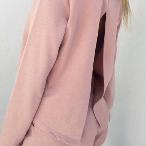 ☀️BLUSH SHORT SET☀️ - Picture 2 of 2